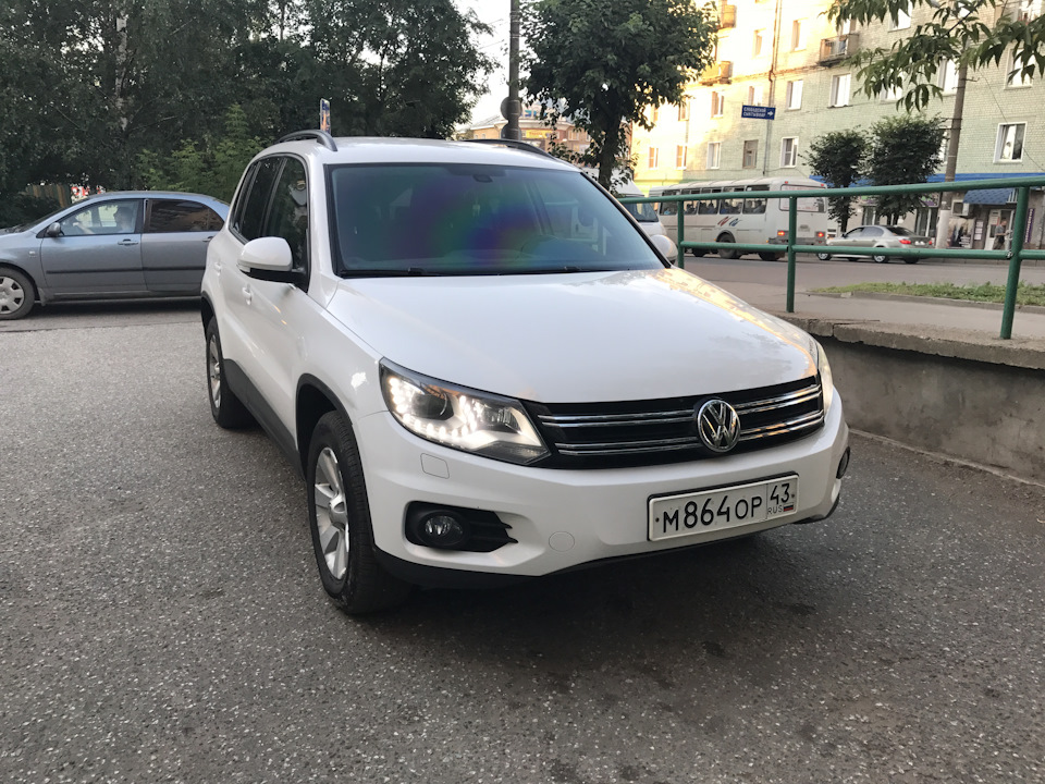 Лобовое тигуан 1 рестайлинг. Лобовое тигуан 1 рестайлинг. Стекло лобовое volkswagen tiguan 2010. 8627agshmvz1c. Тонировка лобового тигуан.