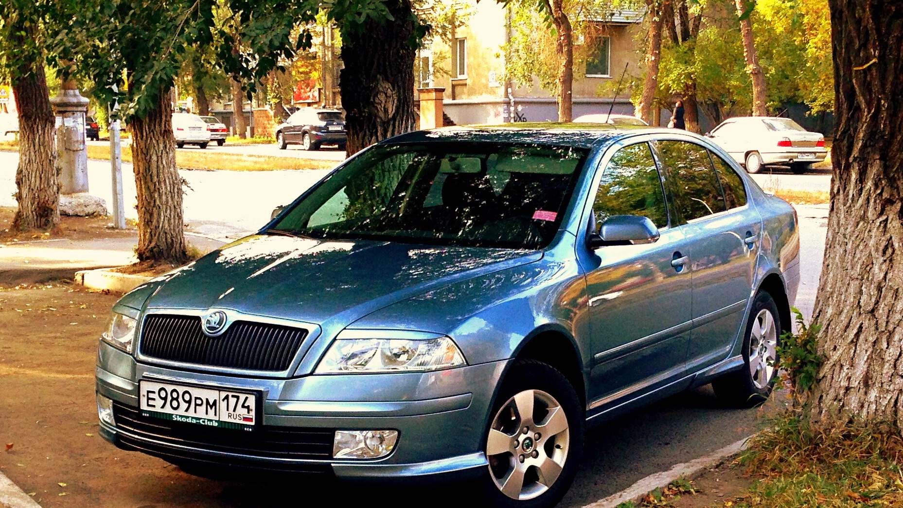 Skoda octavia 1.6 автомат. Шкода 1.6. Skoda Octavia 1.6 MPI машина.