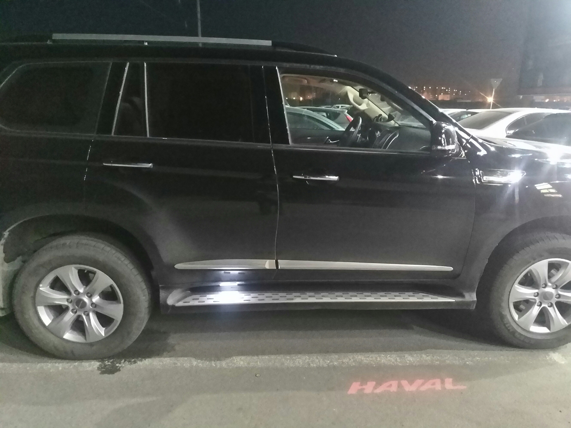 Пороги haval h9. Haval h9 серебристый. Порог пластиковый haval h9. Haval h9. Пороги haval h5.