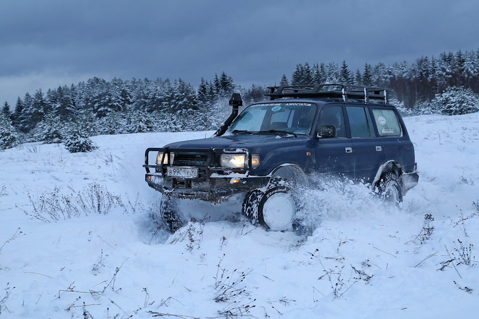 Фото в бортжурнале Toyota Land Cruiser 80. Запчасти на фото: 899087