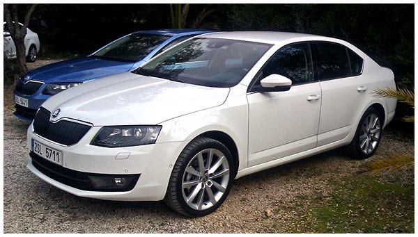 Как выглядит белая шкода Выбираем лето R18 (only original VAG) - Skoda Octavia A7 Mk3, 1,4 л, 2014 года к