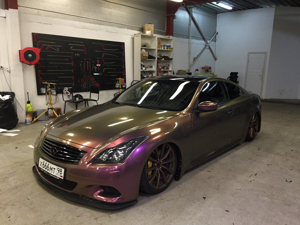 Infiniti g37 Nardo Grey