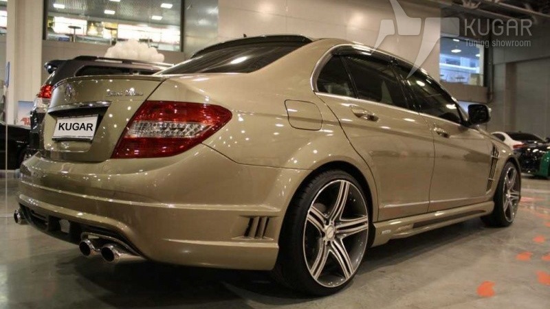 W204 Mercedes Wald