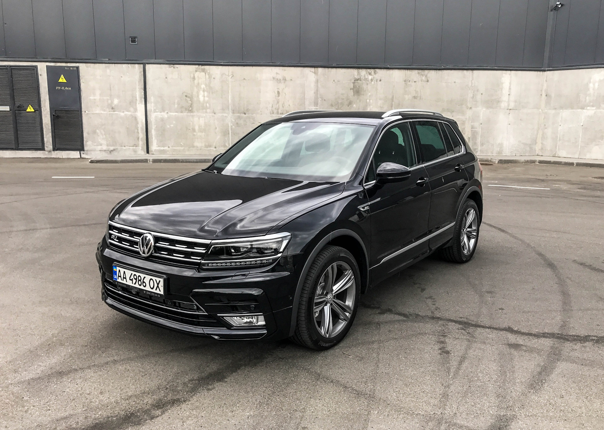 Volkswagen Tiguan 2020 r line Black