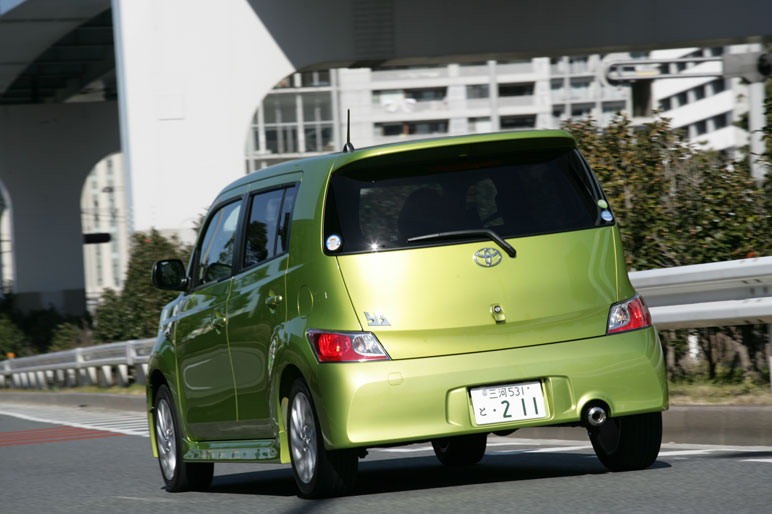 Авто типа toyota bb