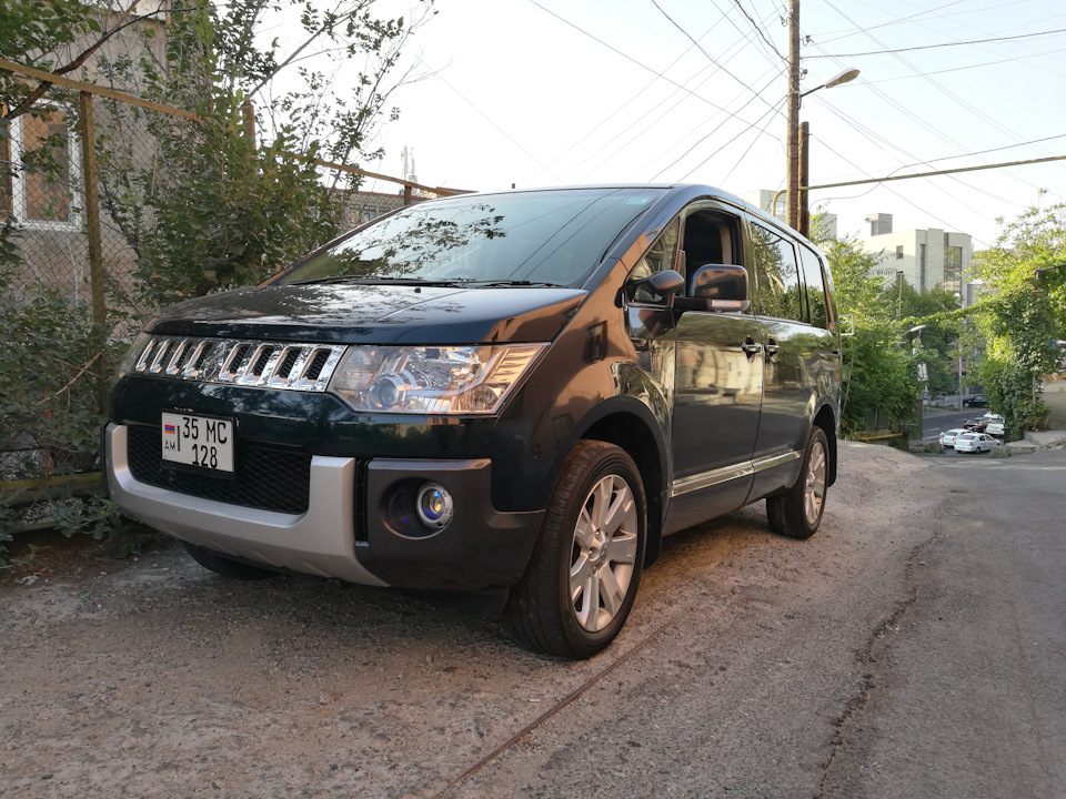 Делика д 5. Mitsubishi Delica d5. Митсубиси Делика 2008. Mitsubishi Delica d5, 2008. Мицубиси Делика д5 салон.