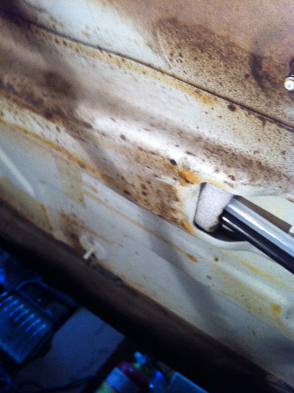 Дребезг топливных трубок — Volkswagen Jetta VI, 1,6 л, 2014 года ...