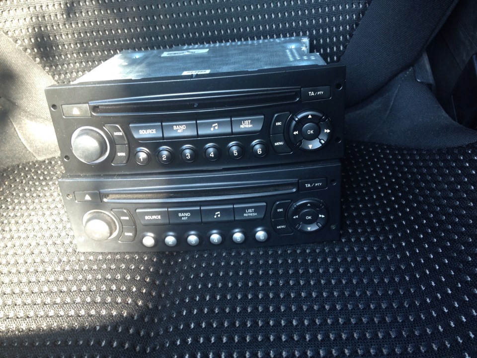 32. Вживляем штатную магнитолу от Пежо 308 в Ситроен С4 (издевательства ...