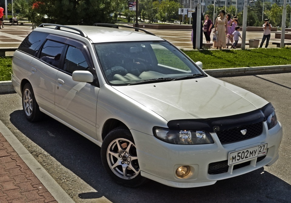 Nissan Авенир