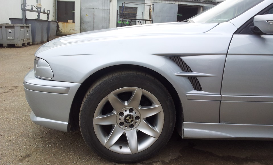 Фото в бортжурнале BMW 5 series (E39)