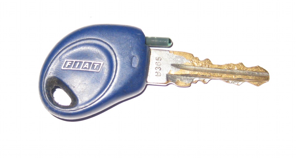ключ зажигания — FIAT Brava, 1,4 л, 1996 года | аксессуары | DRIVE2