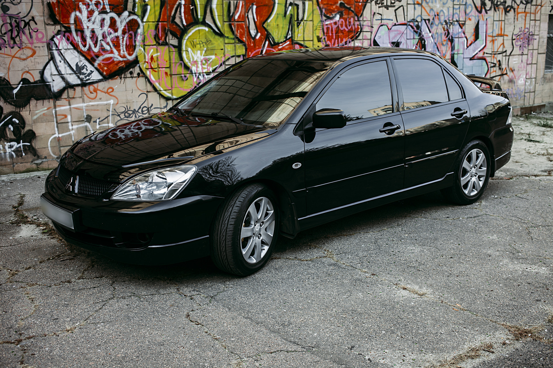 Фото mitsubishi lancer 2006 год черный цвет