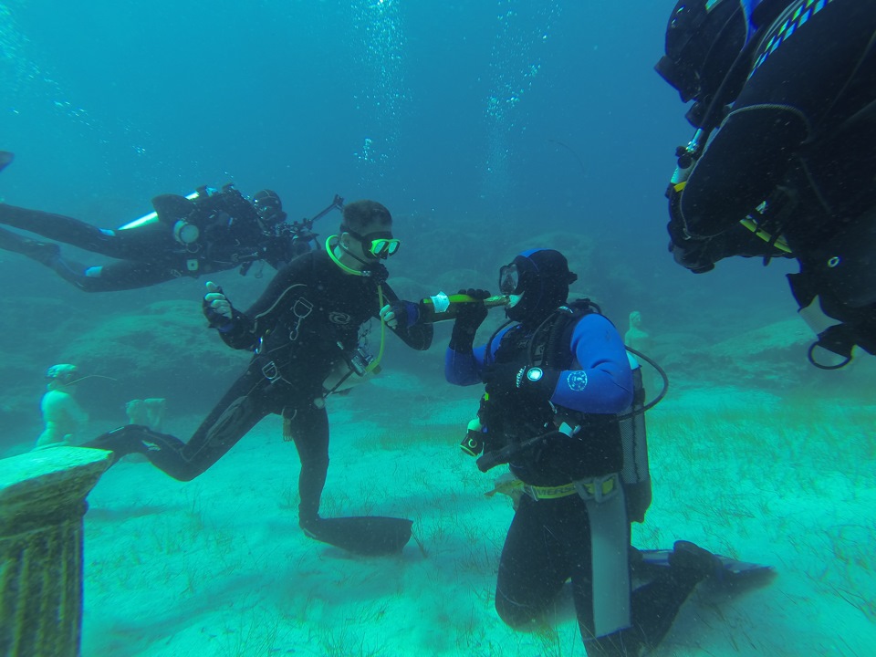 Айя Напа дайвинг центр Olympian Divers