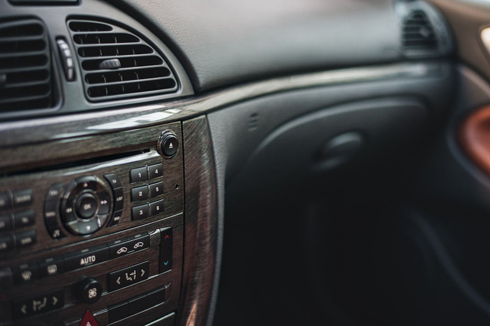 еще немножко про аквапринт. ИМЕННО ТАКУЮ текстуру я хотел в пежо (тоже покрасить бороду), но не срослось по времени и деньгам))) — Citroen C5 (1G)