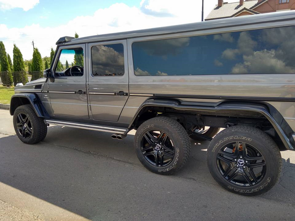 Mercedes g на 33 колесах