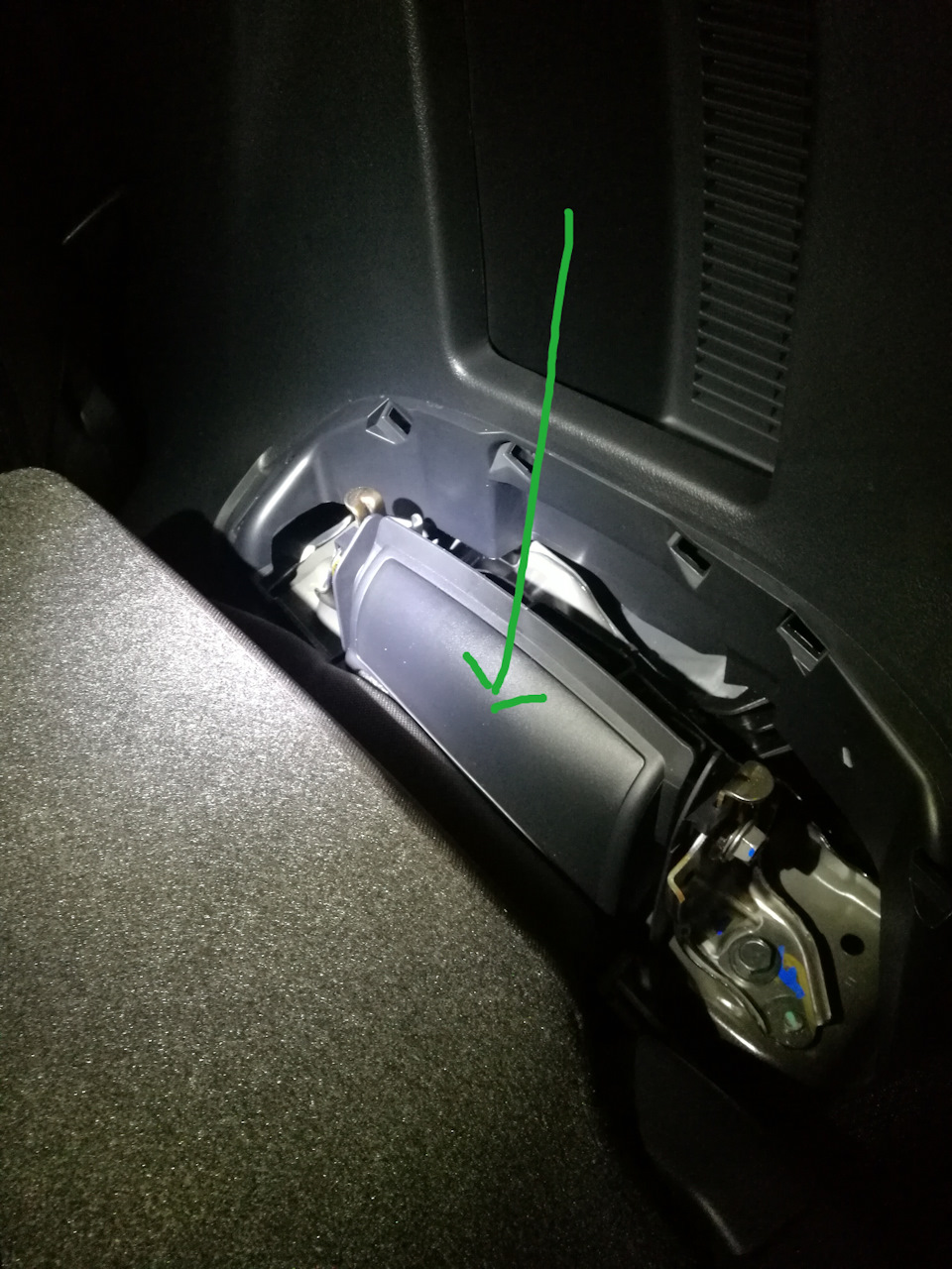 Фото в бортжурнале Toyota Fortuner (2G)