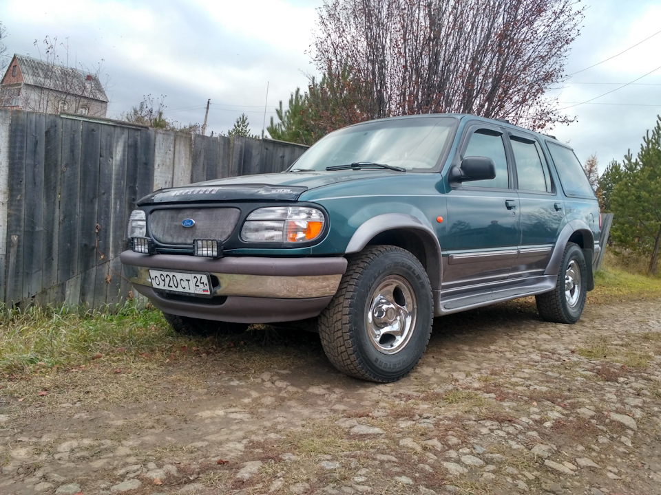 Форд эксплорер 2. Форд эксплорер 2 1996. Ford Explorer 2 Offroad. Форд эксплорер 1996 4.0.