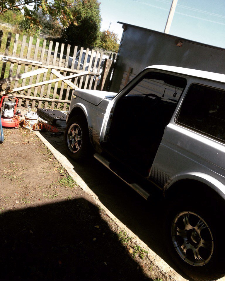 Восстановление петель двери — Lada 4x4 3D, 1,7 л, 1997 года | кузовной ...