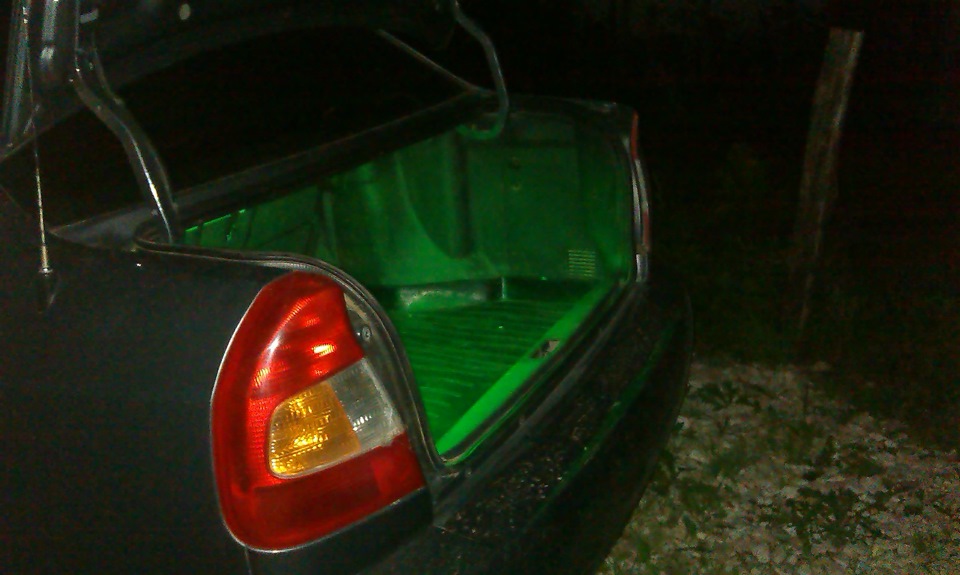 Замена подсветки богажника — Hyundai Accent (2G), 1,5 л, 2006 года ...