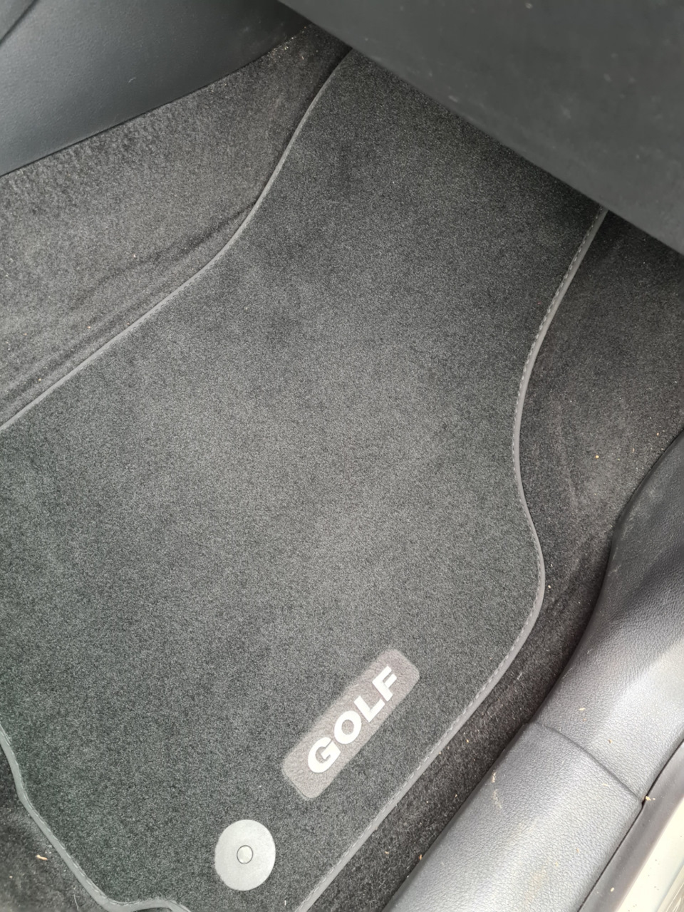 Оригинальные тканевые коврики . — Volkswagen Golf Plus, 1,6 л, 2013 ...
