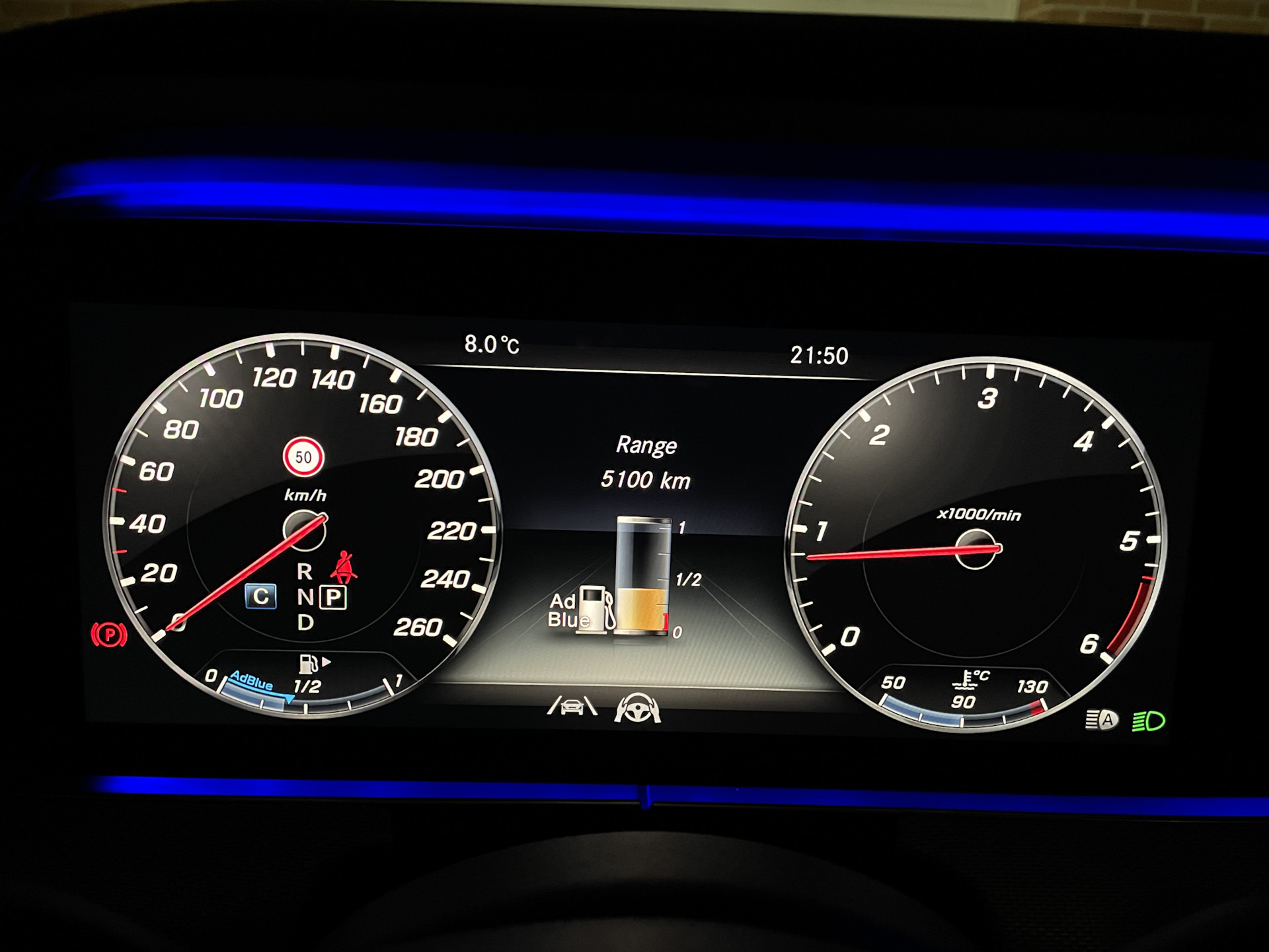 Бензин опель инсигния. Бак ошибка. Бак ошибка. Ауди q3 система топливного бака неисправна. Индикатор воды в топливе.