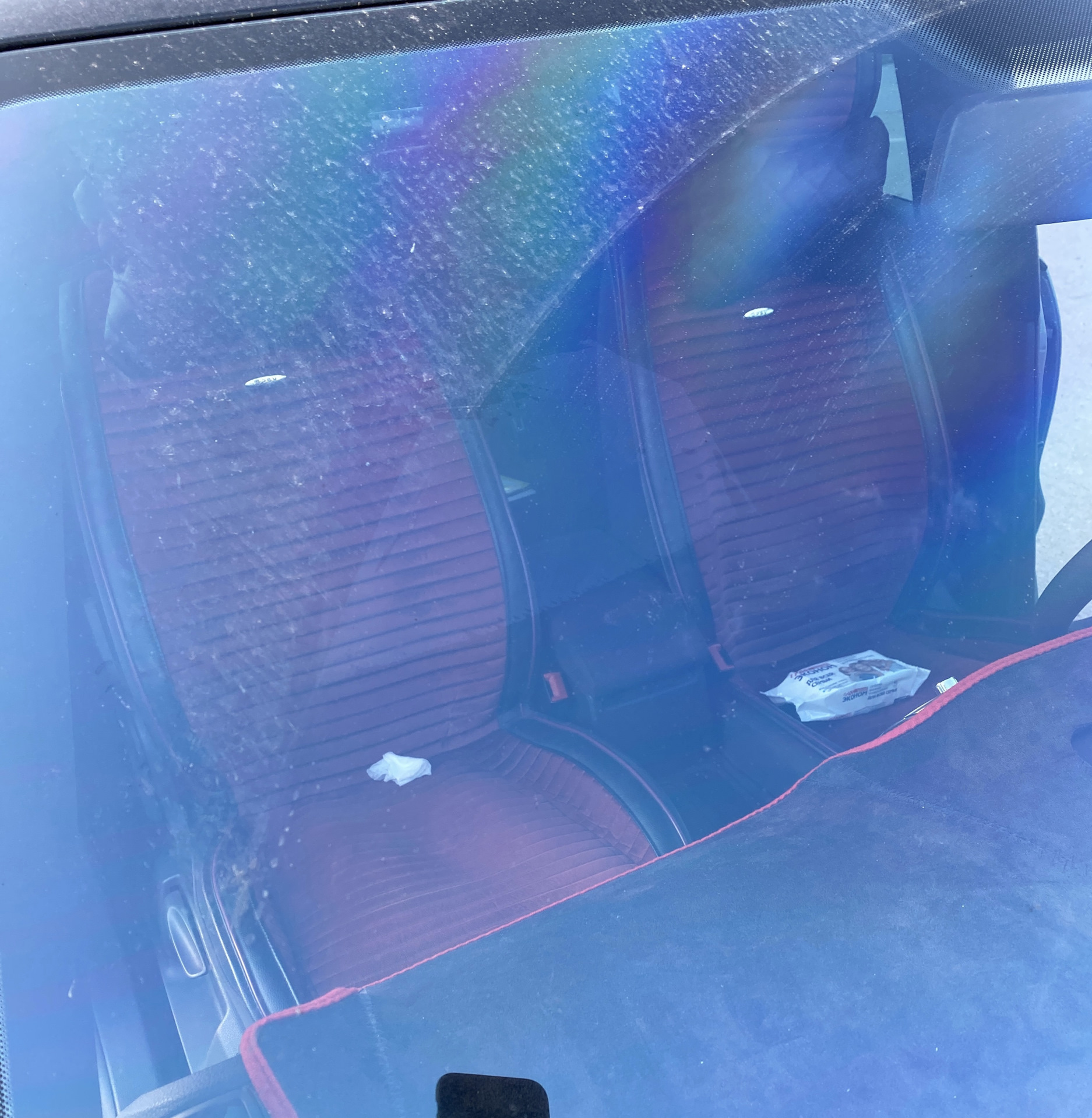 Решил притемнить хамелеон. Пришлось переклеивать — Volkswagen Tiguan ...