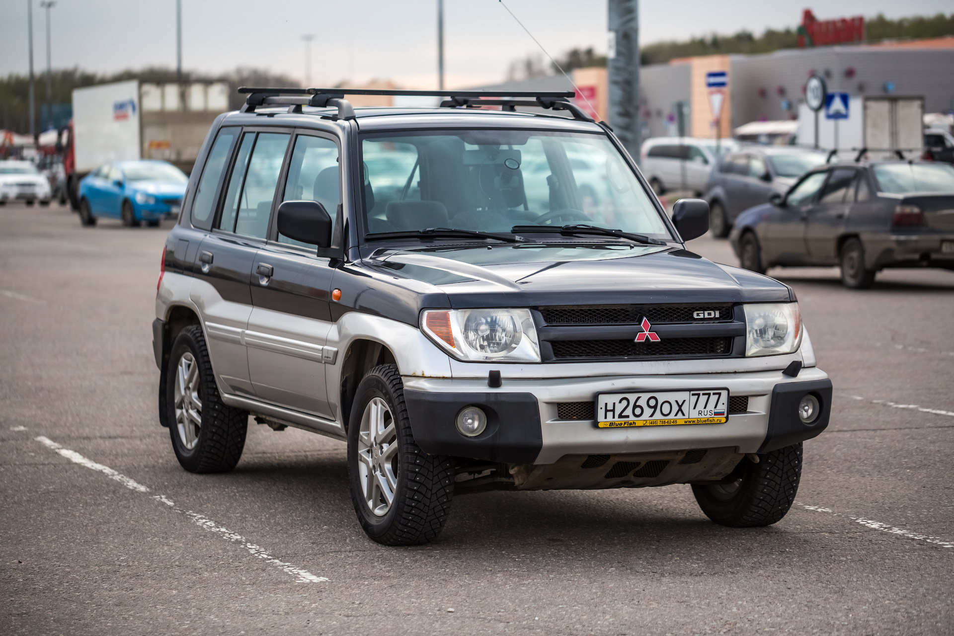 Mitsubishi pinin. Mitsubishi Pajero Pinin 2.