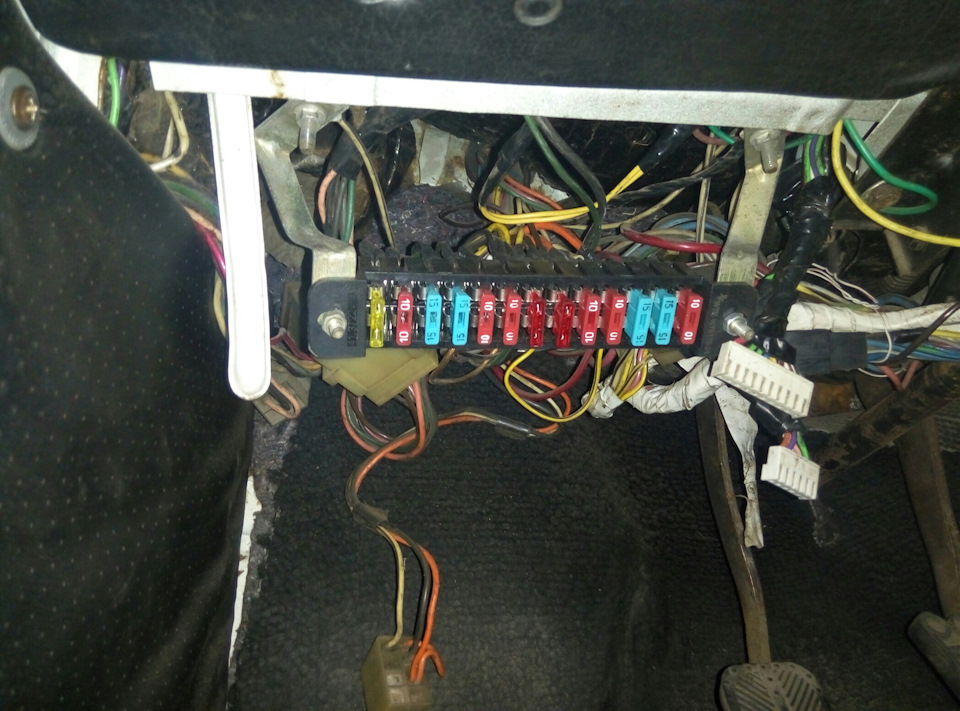 Евроблок предохранителей — Lada 21061, 1,5 л, 1992 года | своими руками ...