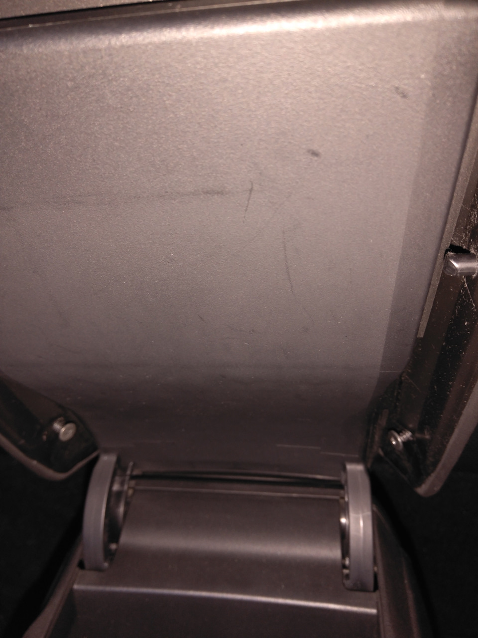 Открутил два винтика. — Honda Accord (8G)