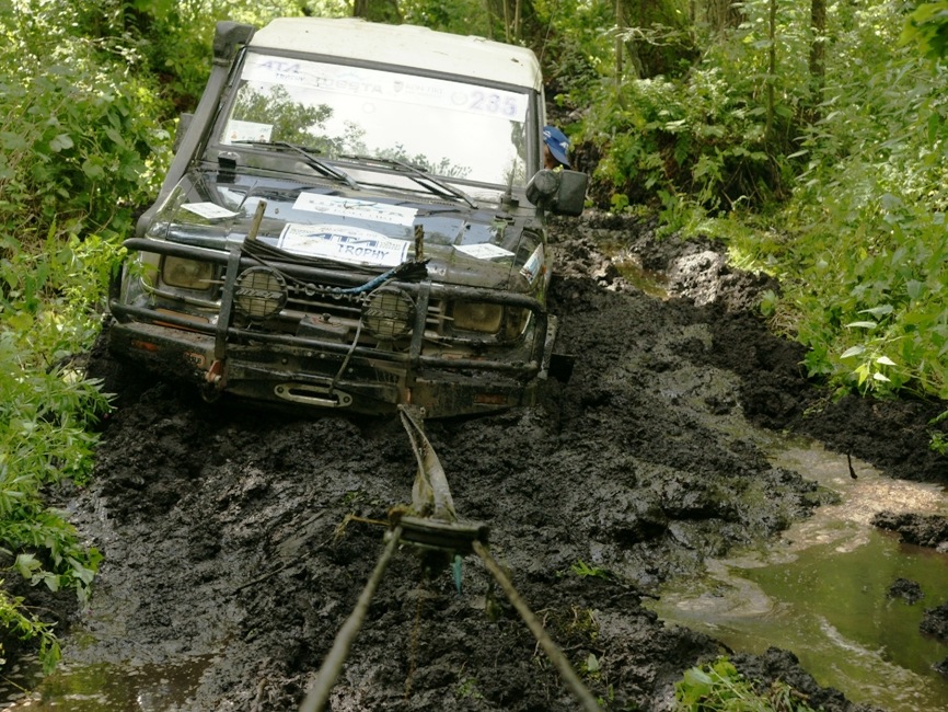 All colleagues in PP4x4 are addressed  - Toyota Land Cruiser 30 liter 1978
