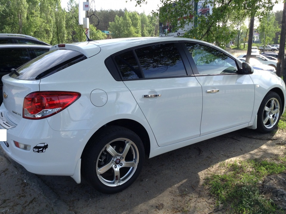 Брызговики в цвет — Chevrolet Cruze Hatchback, 1,6 л, 2012 года ...