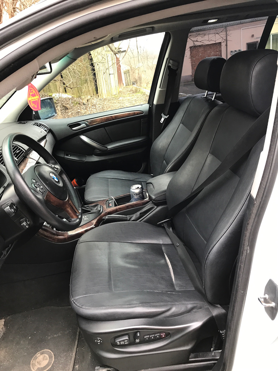 Фото в бортжурнале BMW X5 (E53)