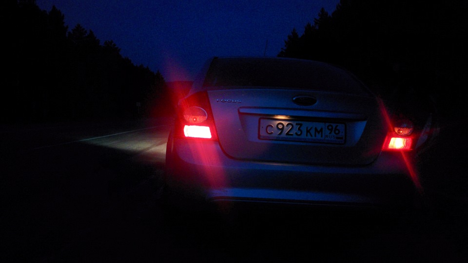 u0001-ford-focus-ii-sedan-1-6-2010-drive2