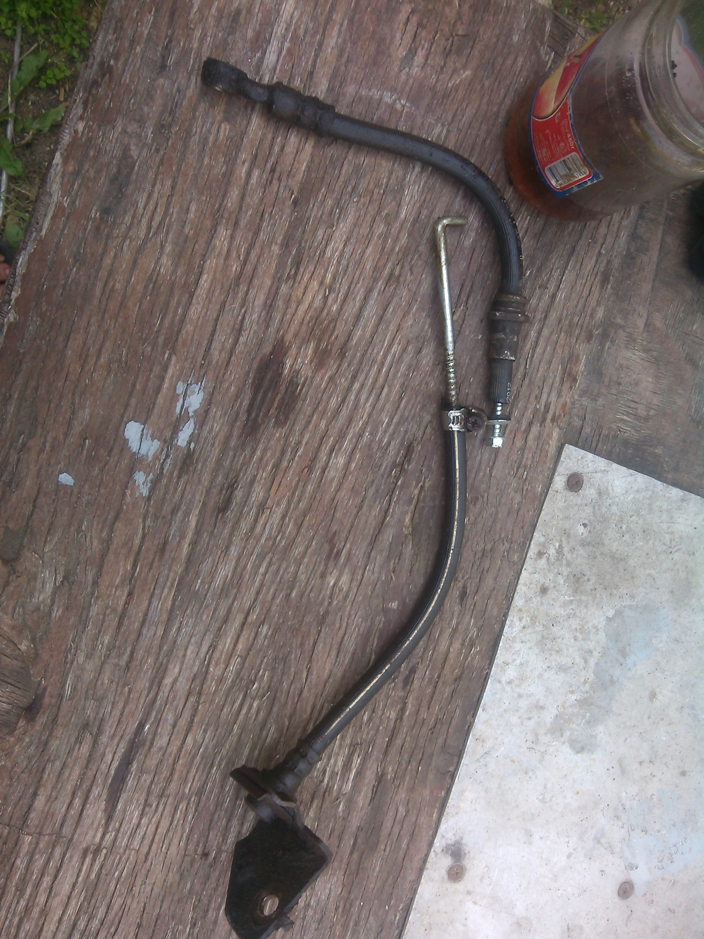 Лопнул тормозной шланг — KIA Sportage (2G), 2 л, 2004 года | поломка ...