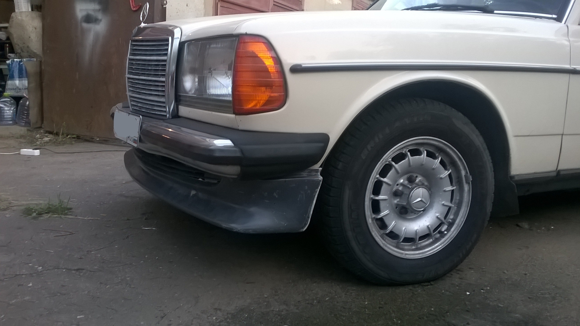 Мерседес w123 без бамперов