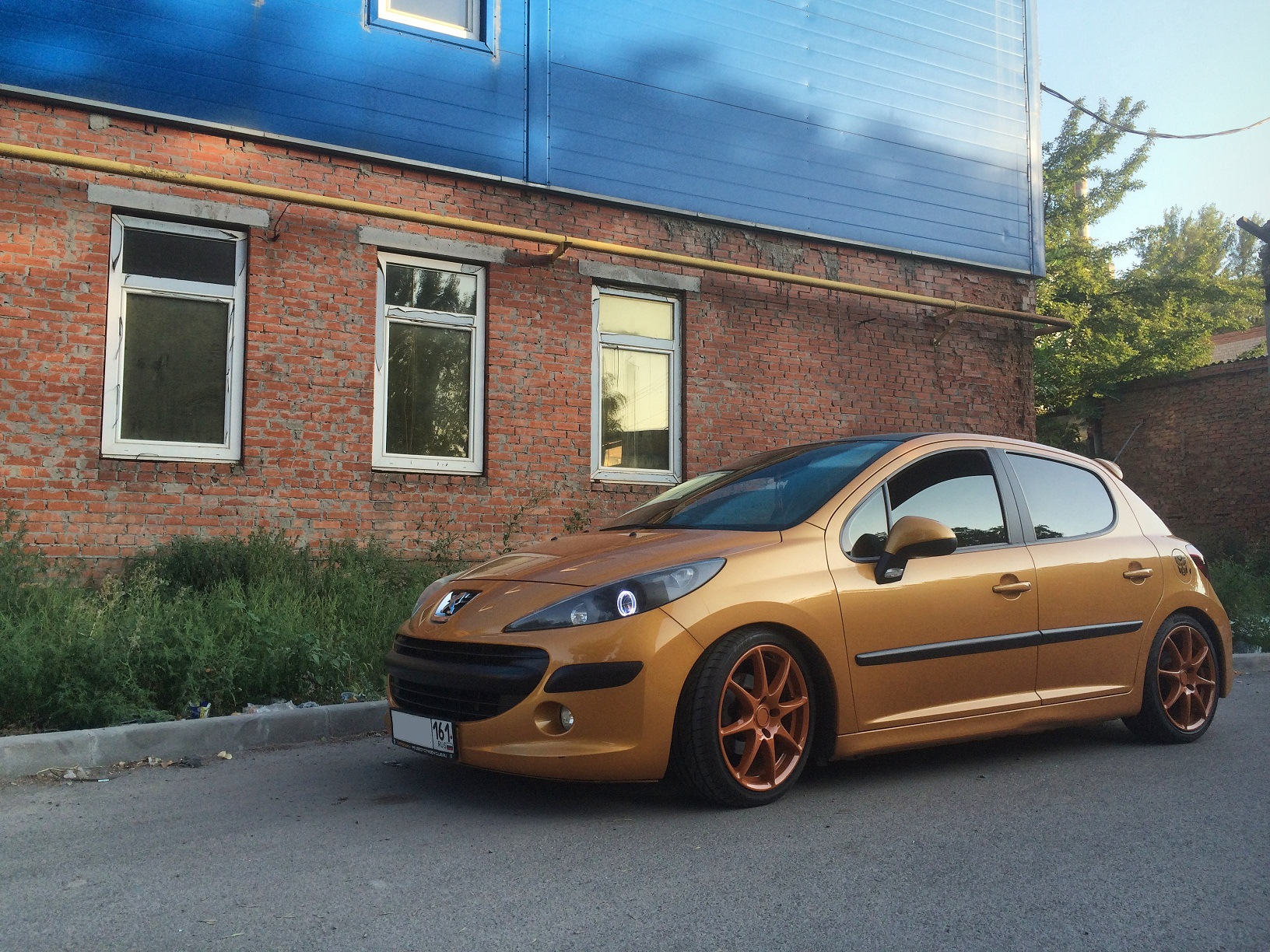 Peugeot 207 Orange