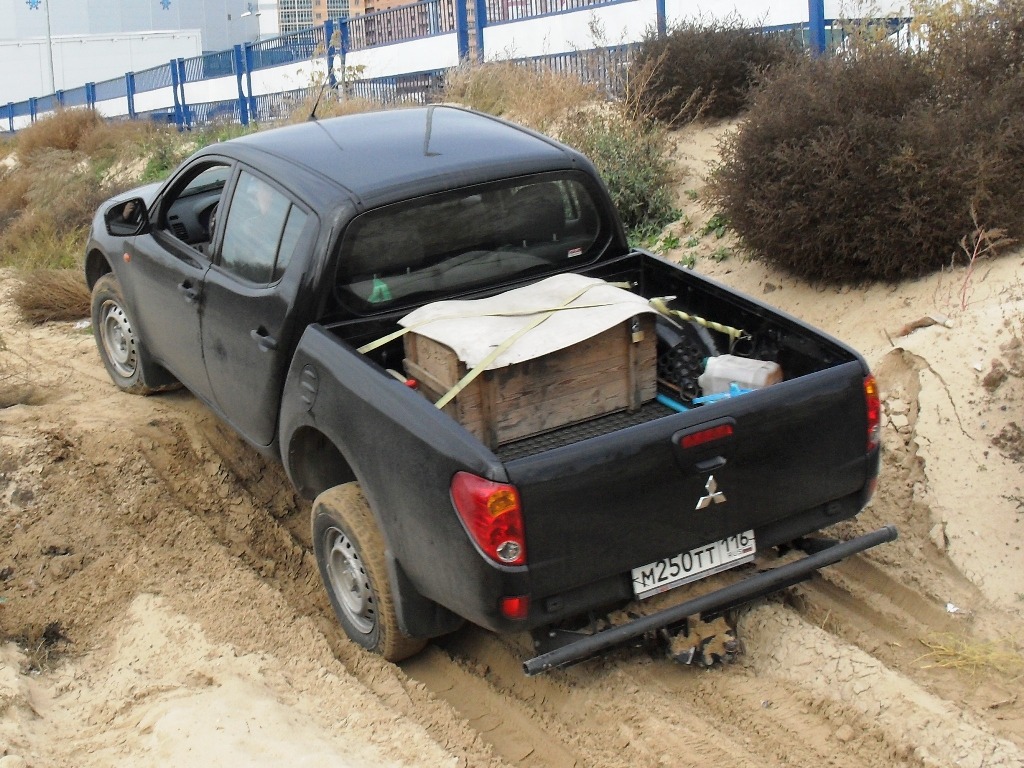 Mitsubishi l200 Рё РґРµРІСѓС€РєРё