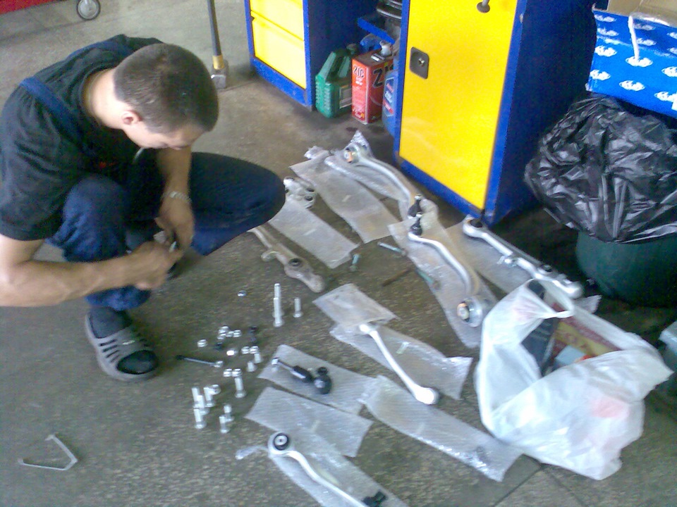 Замена передней подвески (8 рычагов) — Volkswagen Passat Variant (B5 ...