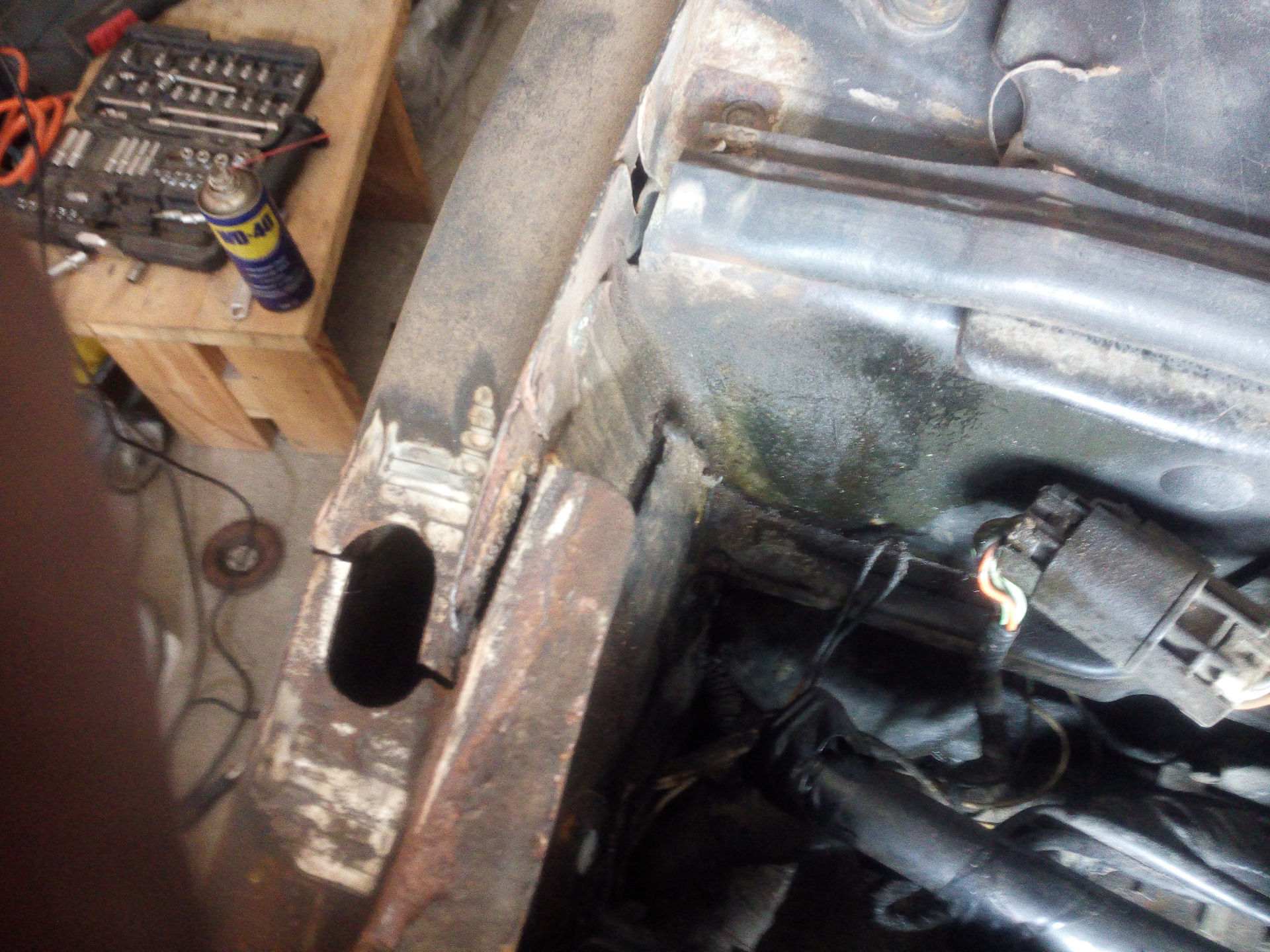 Что же стучит спереди справа у террано? — Nissan Terrano II, 2,4 л ...