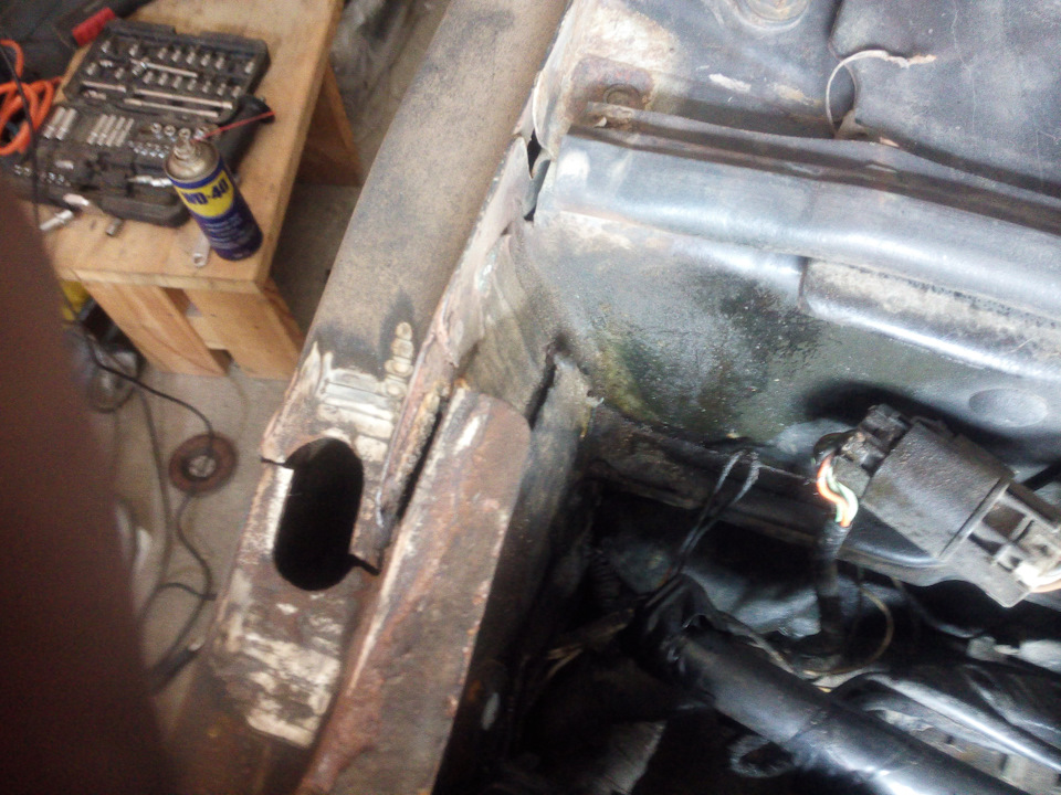 Что же стучит спереди справа у террано? — Nissan Terrano II, 2,4 л ...