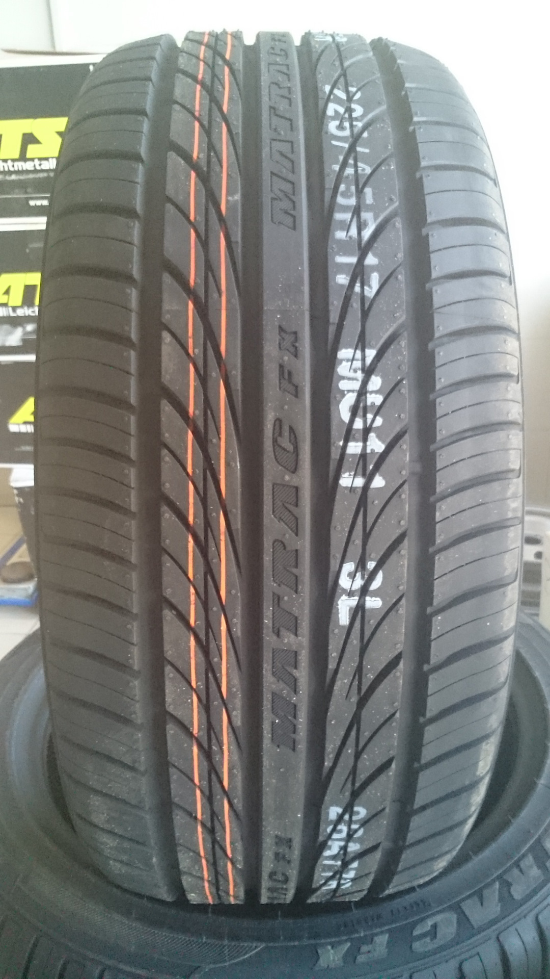 Lassa greenways 175/65 r14 82h. Marshal kl17. Matrac fx mu11. Шина marshal matrac fx. Kumho matrac xm kh35.