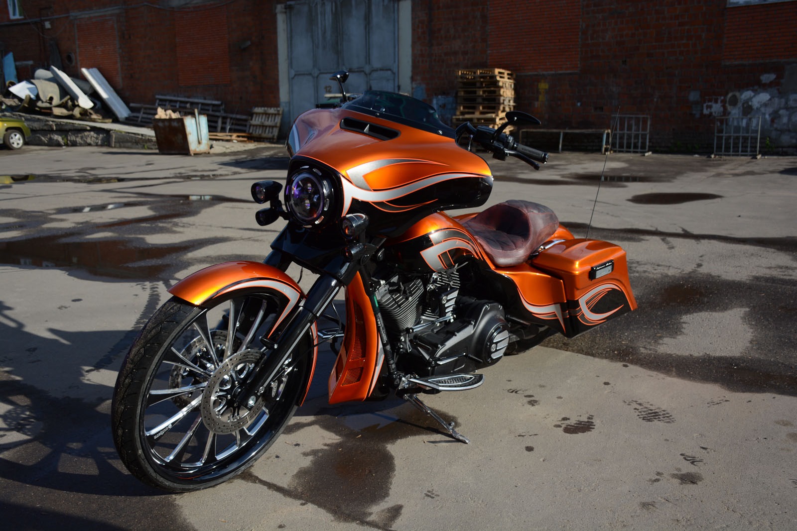 Оранжевый Кэнди мотоцикл