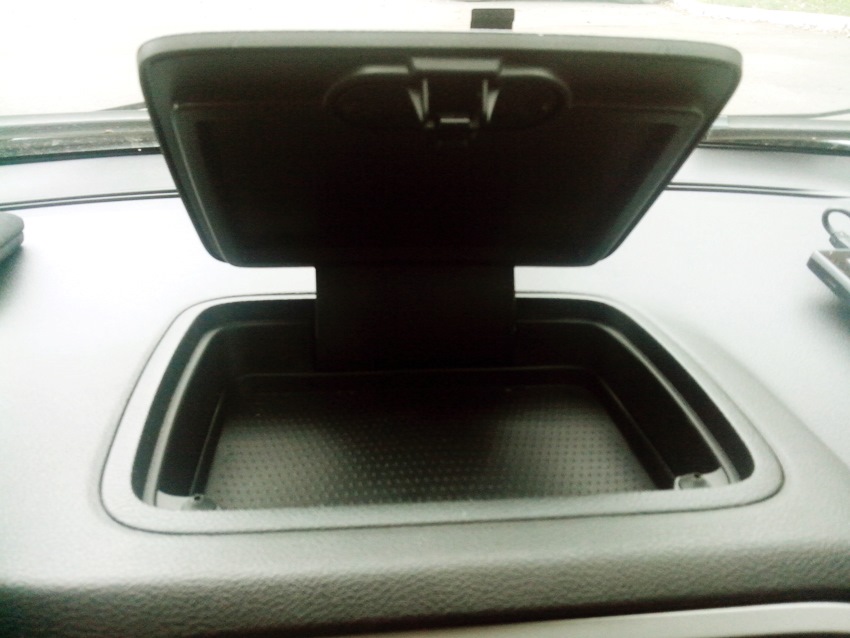 Скрытая установка навигатора — Dodge Caliber, 2 л, 2010 года ...