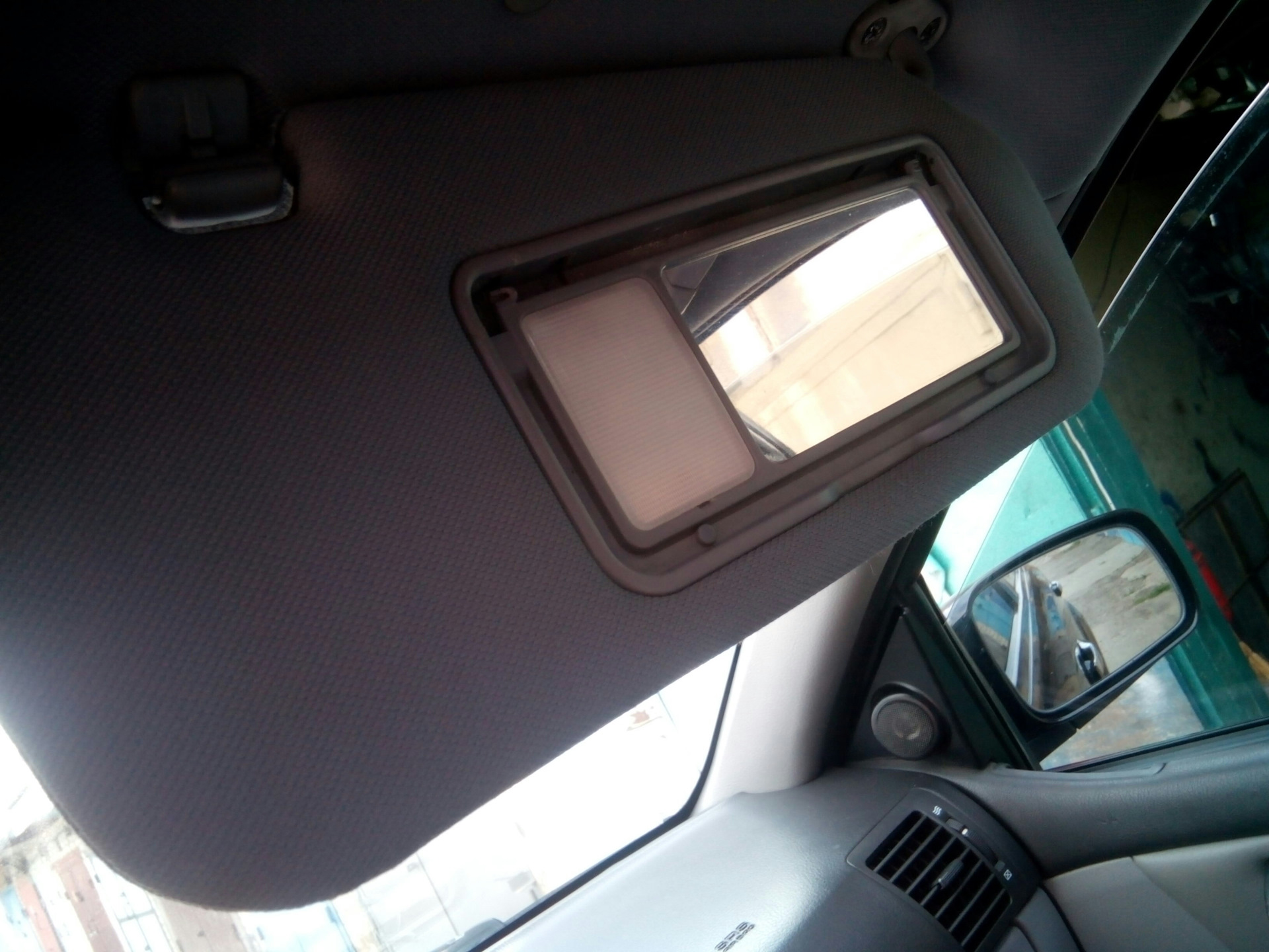 Подсветка козырьков киа соренто 1 — KIA Sorento (1G), 3,5 л, 2005 года ...