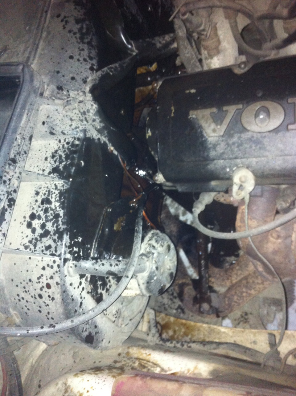 Выдавило заглушку в гбц — Volvo 360, 2 л, 1986 года | поломка | DRIVE2