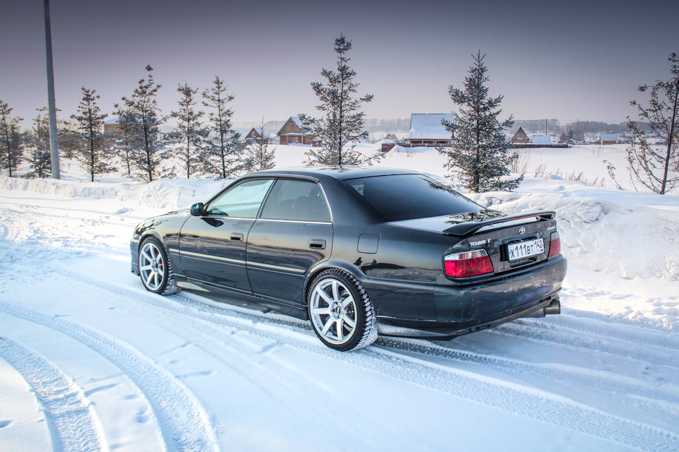 Toyota chaser центральное отверстие