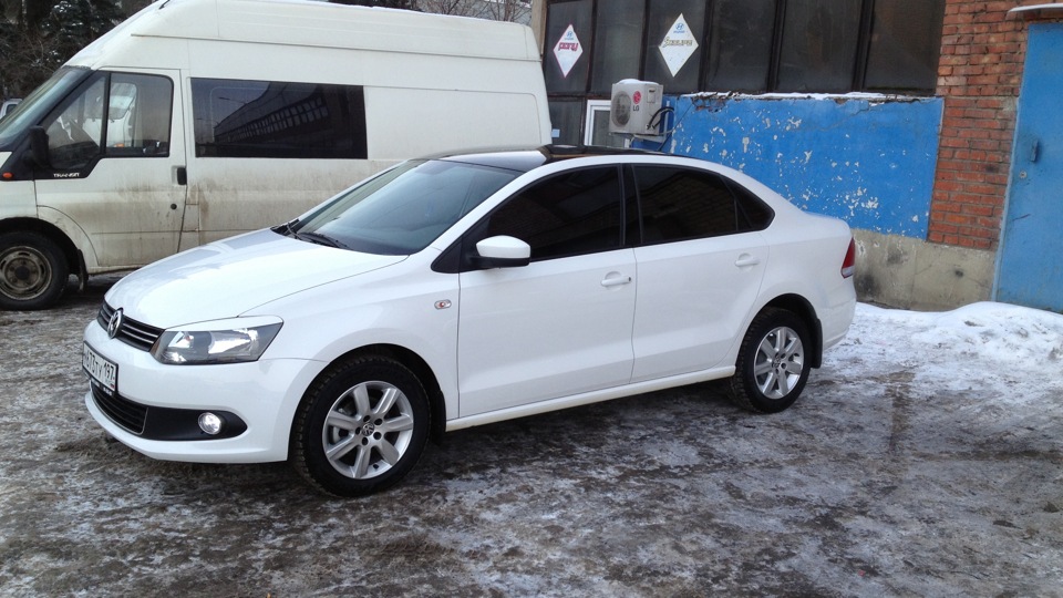 VW Polo тонированный