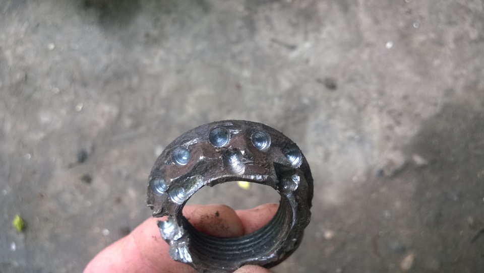 Как открутить закисшую гайку задней гранаты — BMW 3 series (E30), 1,8 л ...