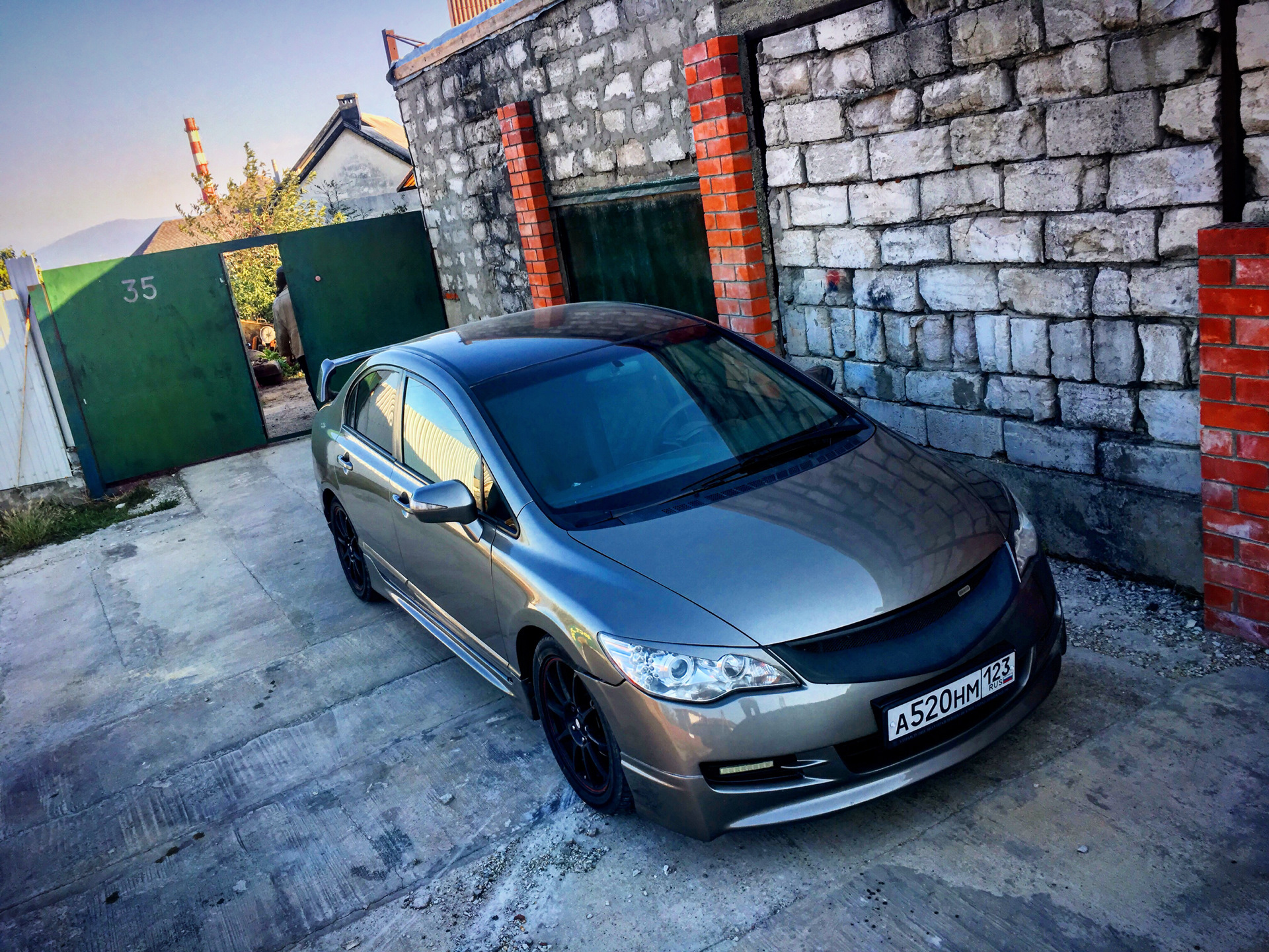 Honda Civic 4d седан