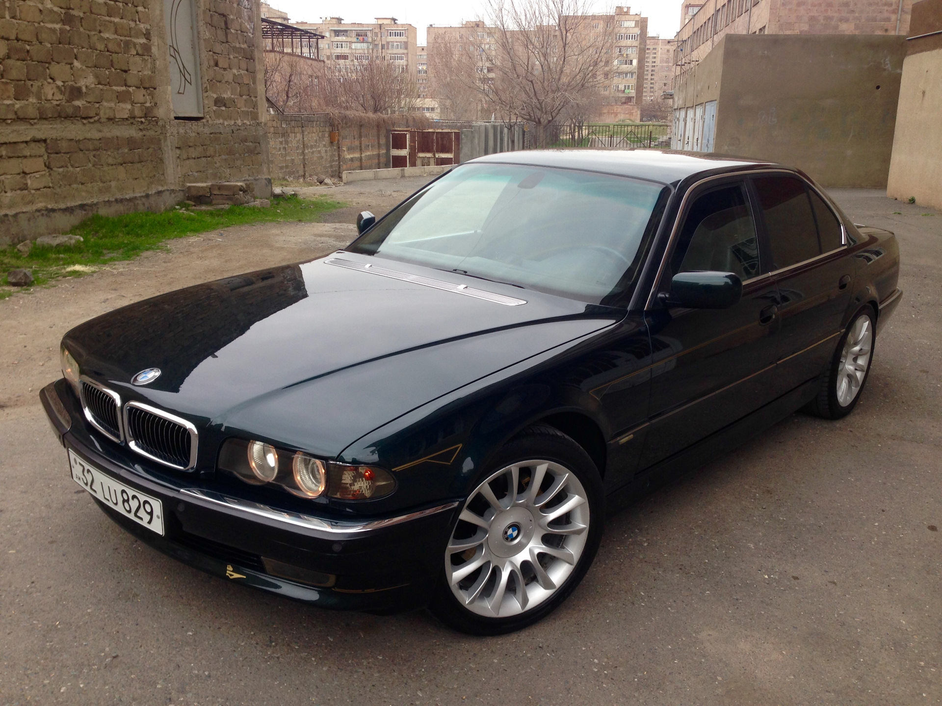 BMW 7 Series 1995